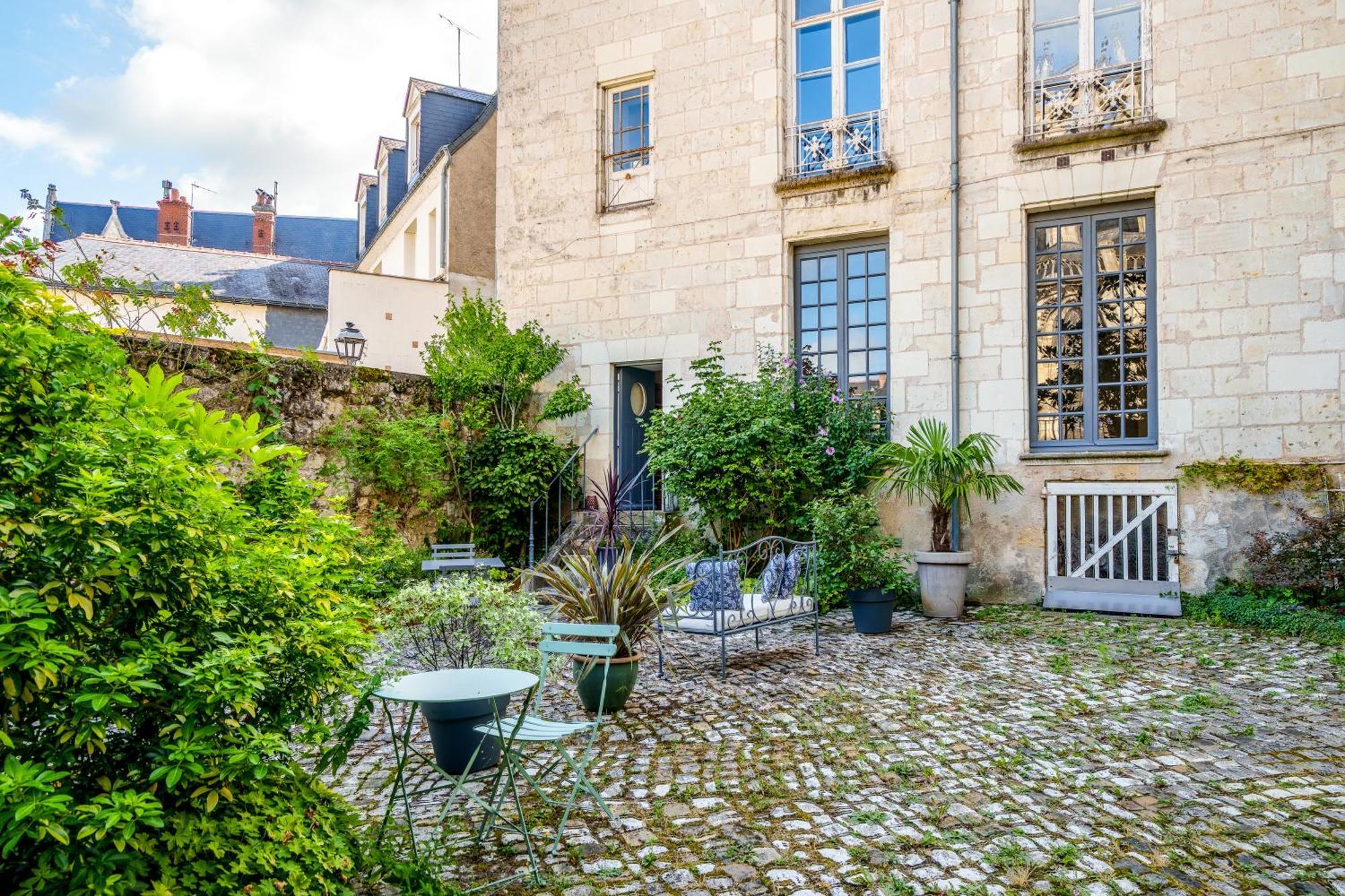 Appartement Raffine Vue Cathedrale, Jardin, Wifi Tours Exterior foto