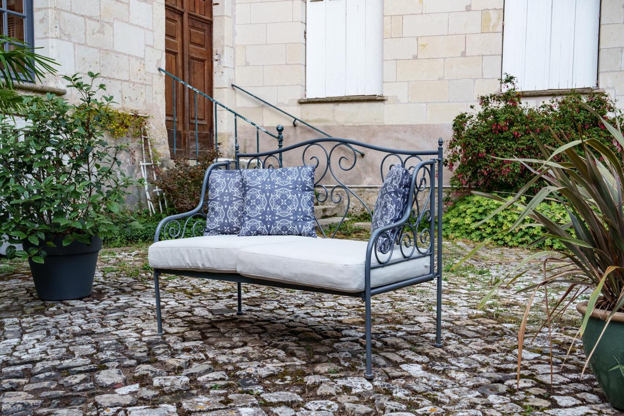 Appartement Raffine Vue Cathedrale, Jardin, Wifi Tours Exterior foto